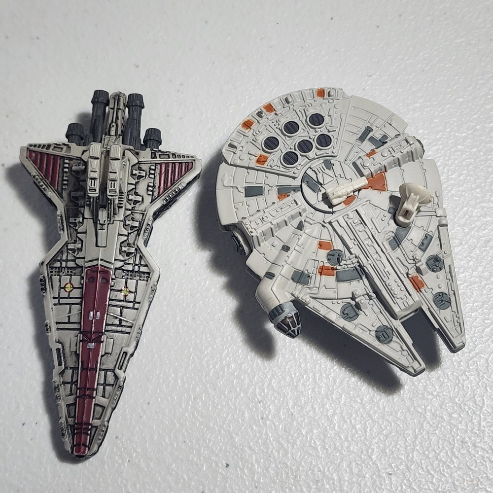 2 VTG Star Wars titanium Millennium Falcon, Venator Star Destroyer Diecast model